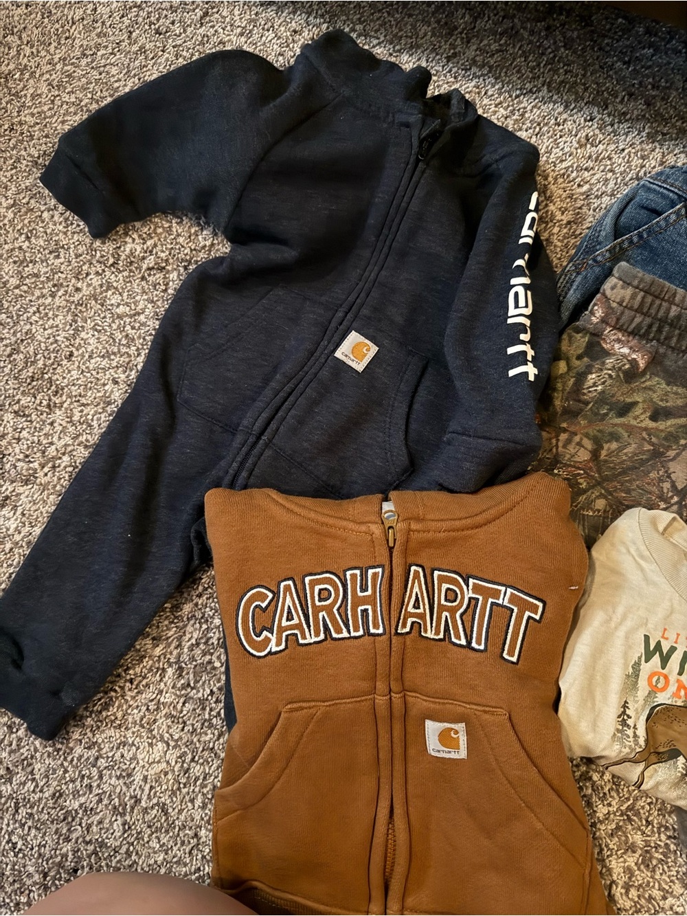 3 months Carhartt Brown & Denim Mix: Kids Workwear Set with Camo & Graphic Tees - Picture 2 of 7